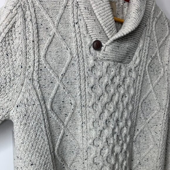 Wind River Heritage Men’s Heavy Cable-Knit Sweater – Medium - Picture 5 of 14